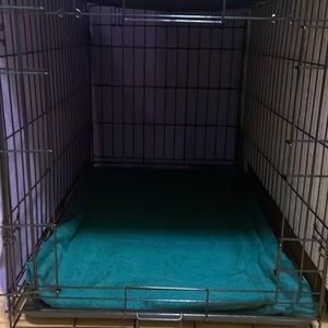 Collapsible dog crate